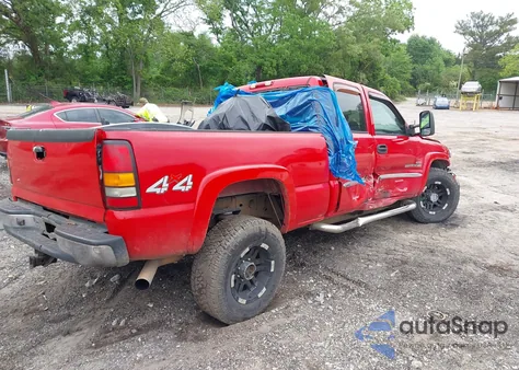 2005 GMC Sierra 2500Hd Slt из США, поврежденный, VIN 1GTHK23245F865547